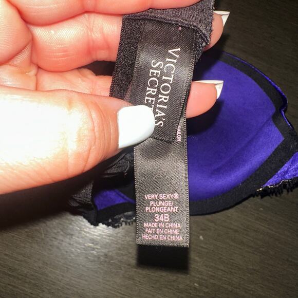 Victoria's Secret Purple & Black Lace Padded Push Up Very Sexy Plunge Bra 34b - Picture 2 of 3